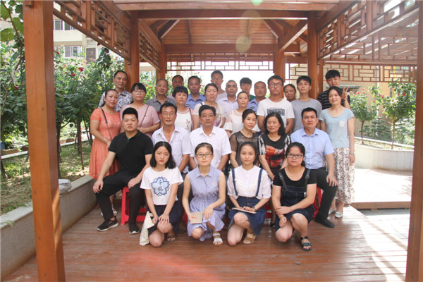又是一年金秋季，助學圓夢暖人心----2017年寶業(yè)集團“金秋助學”活動圓滿結束